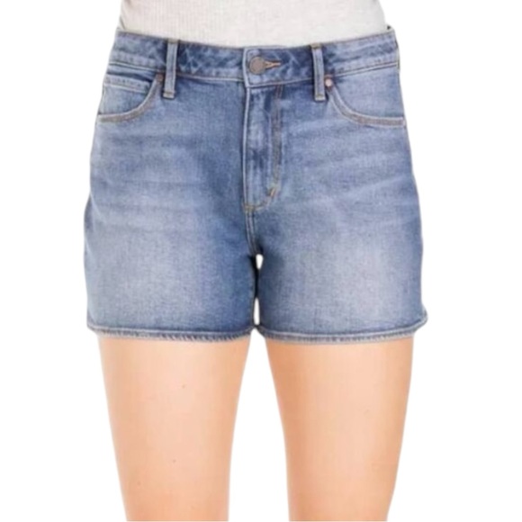 NEW Articles Of Society Plus Size Denim Jean Shorts size 32 - Picture 1 of 10